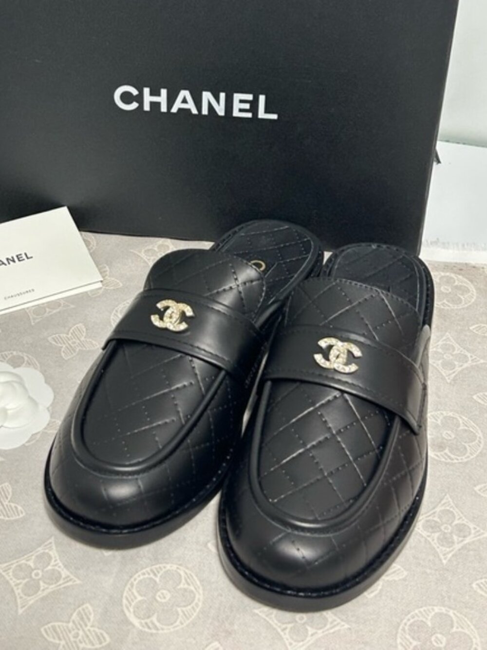 Chanel black loafers mules - Picture 2 of 7